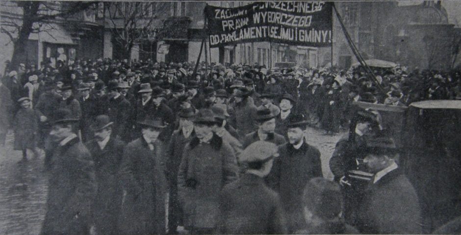 Krakowskie sufrażystki manifestują w Dniu Kobiet w 1911